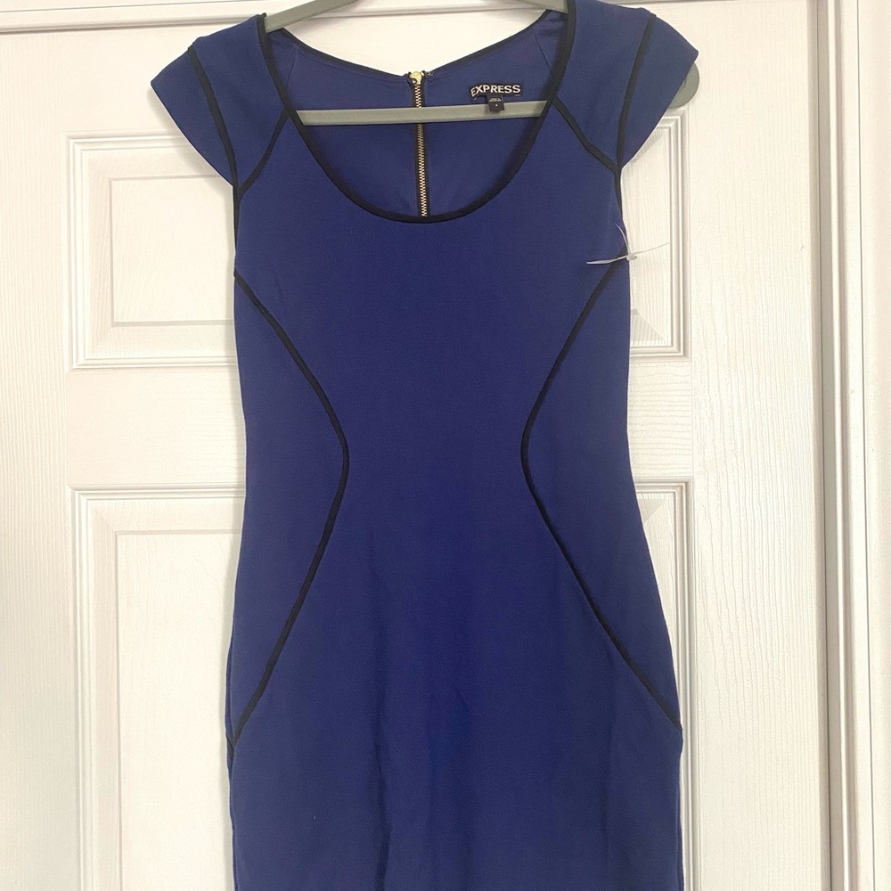 EXPRESS Navy Short Sleeve with Black trim Dress NWT size 2